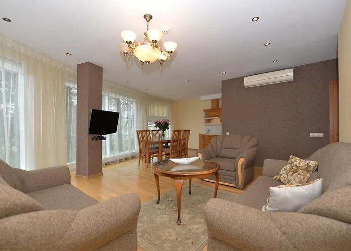 Arunes شقة بالانغا